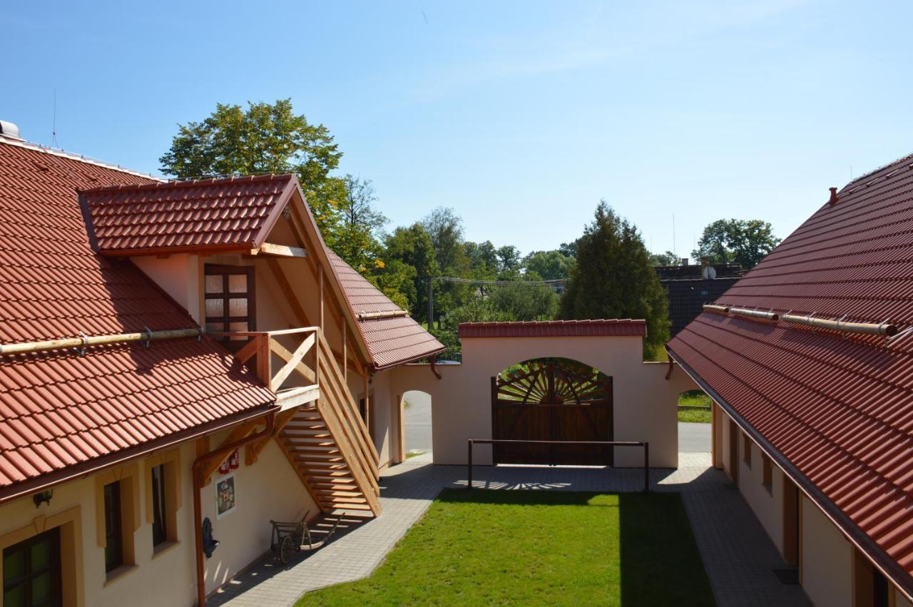 Penzion U podkováře Třeboň Exterior foto